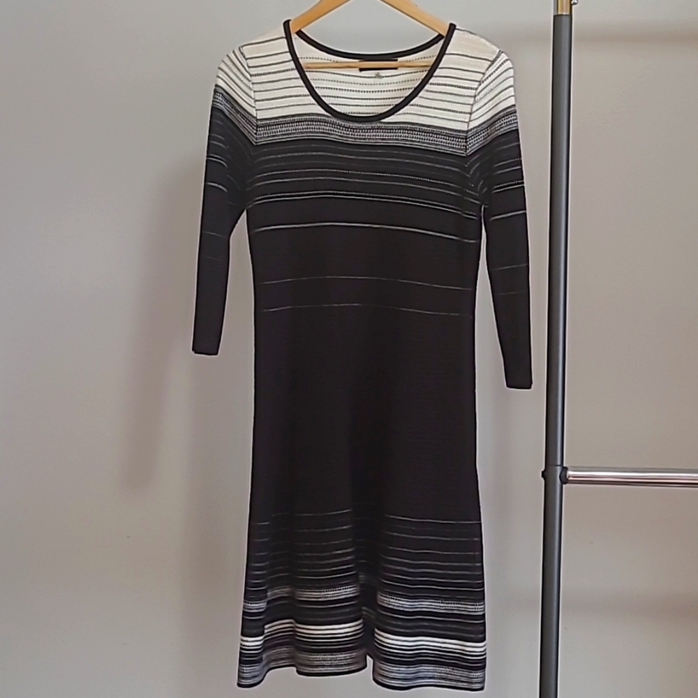 Nine West black and white knitted dress
